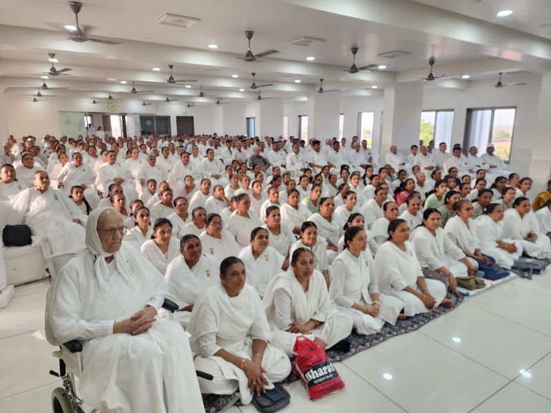 Tribute Dadi Ratanmohiniji and Offering Bhog_2025
