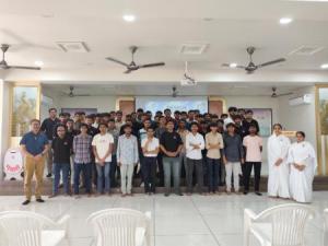 f4a125a4-cf69-45aa-b659-1e860a788f2e-01