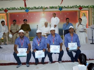 award-4   